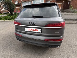 2021 Audi Q7 45 TDI II (4M) Рестайлинг, серый, 5700000 рублей, вид 2
