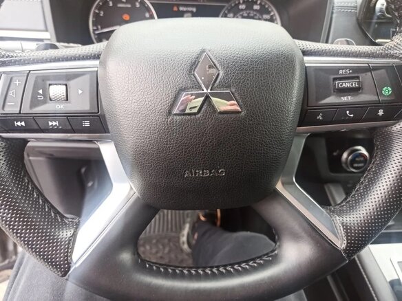 2021 Mitsubishi Outlander IV, серый, 3027000 рублей - вид 10