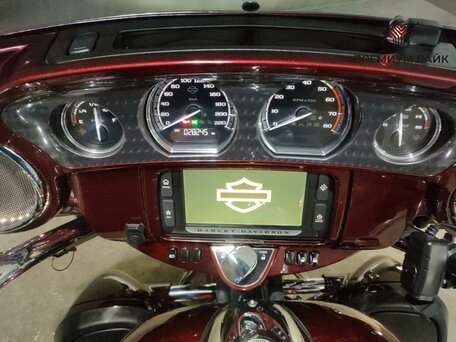 2013 Harley-Davidson CVO Limited, красный, 1699000 рублей, вид 5