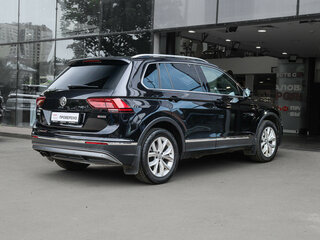 2018 Volkswagen Tiguan II, чёрный, 1948000 рублей, вид 4