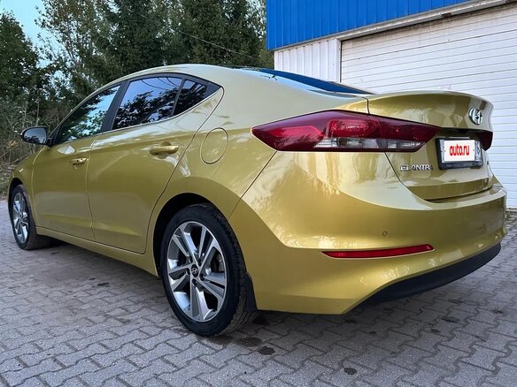 2016 Hyundai Elantra VI (AD), жёлтый, 1570000 рублей - вид 15