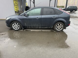 2010 Ford Focus II Рестайлинг, серый, 600000 рублей, вид 4