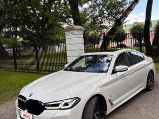 2021 BMW 5 серии 530i VII (G30/G31/G38) Рестайлинг, белый, 4750000 рублей, вид 3