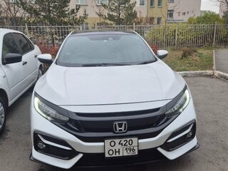2020 Honda Civic X, белый, 3000000 рублей, вид 1