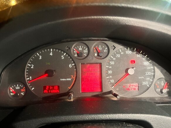 2000 Audi A6 II (C5), золотистый, 500000 рублей - вид 7