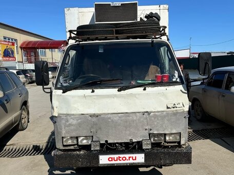 1992 Toyota Dyna, белый, 350000 рублей, вид 1