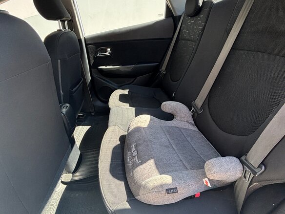 2011 Kia Rio 4-speed III, белый, 1050000 рублей - вид 6