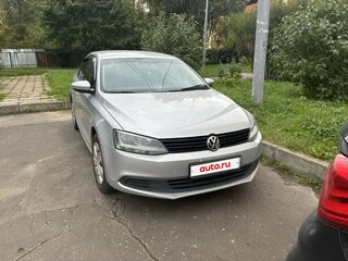 2014 Volkswagen Jetta VI, серебристый, 1040000 рублей, вид 2