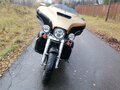2017 Harley-Davidson Electra Glide, золотистый, 1299000 рублей - вид 2