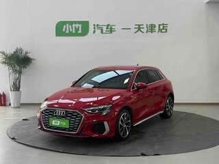 2022 Audi A3 Sportback 35 TFSI IV (8Y), красный, 1915000 рублей, вид 1