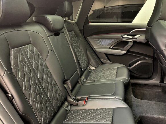 2026 Audi Q5 L III (GU), чёрный, 6550000 рублей - вид 13