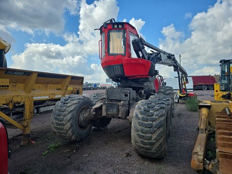 2016 Komatsu 931, красный, 25000000 рублей, вид 3