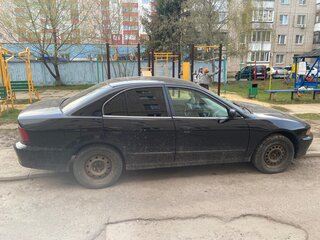2002 Mitsubishi Galant VIII Рестайлинг, чёрный, 250000 рублей, вид 2