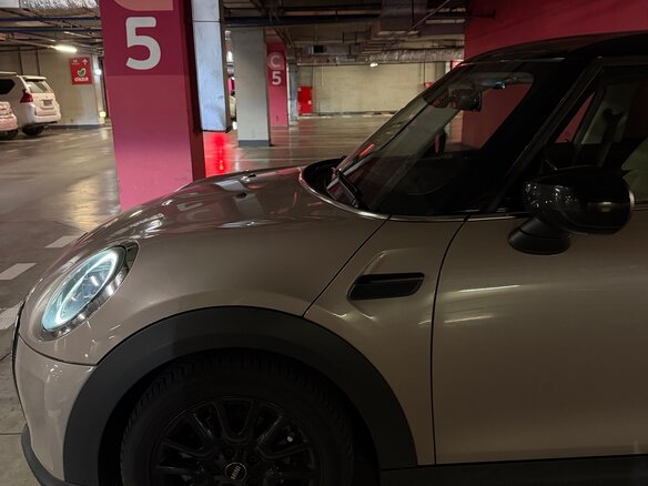 2021 Mini Hatch Cooper III (F55/F56) Рестайлинг 2, серый, 2490000 рублей - вид 9