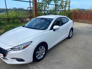 2017 Mazda 3 III (BM) Рестайлинг, белый, 1500000 рублей, вид 1