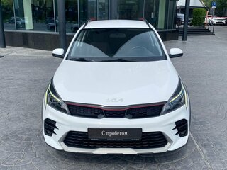 2021 Kia Rio X IV Рестайлинг, белый, 1749000 рублей, вид 3