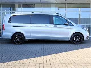 2016 Mercedes-Benz V-Класс Long 250 d длинный III (W447), серебристый, 3500000 рублей, вид 5