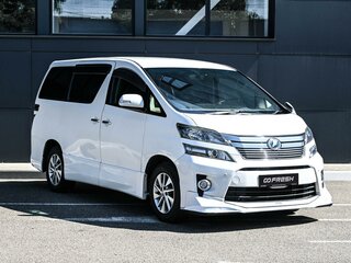 Toyota Vellfire I