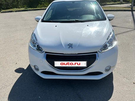 2013 Peugeot 208 I, белый, 430000 рублей, вид 2