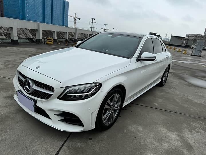 Открыть фотографии: Mercedes-Benz C-Класс IV (W205) Рестайлинг