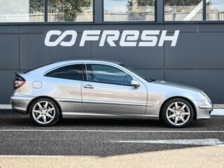 2005 Mercedes-Benz C-Класс 230 II (W203) Рестайлинг, бежевый, 739000 рублей, вид 5