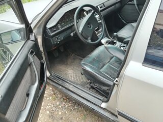 1988 Mercedes-Benz W124 260, серый, 150000 рублей, вид 4