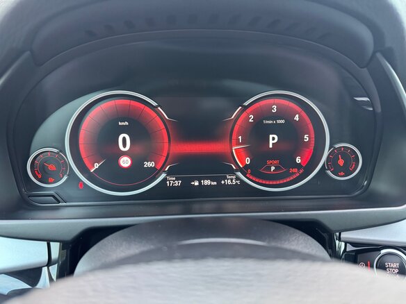 2016 BMW X5 40d III (F15), чёрный - вид 9