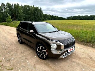 2022 Mitsubishi Outlander IV, коричневый, 2623559 рублей, вид 2