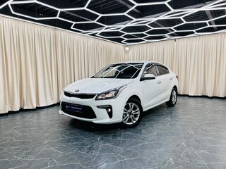 2020 Kia Rio IV Рестайлинг, белый, 1649999 рублей, вид 1