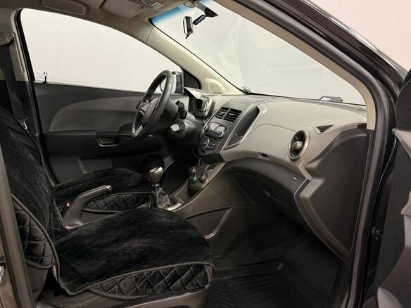 2012 Chevrolet Aveo II, чёрный, 470000 рублей - вид 8