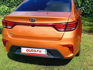 2017 Kia Rio IV, оранжевый, 1290000 рублей, вид 3
