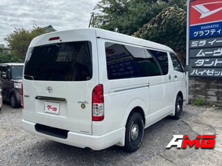 2017 Toyota HiAce H200 Рестайлинг, белый, 4640000 рублей, вид 2