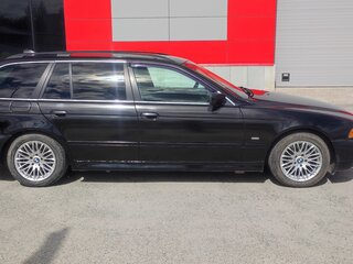2000 BMW 5 серии 525i IV (E39) Рестайлинг, чёрный, 620000 рублей, вид 5