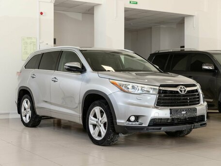 Toyota Highlander III (XU50)