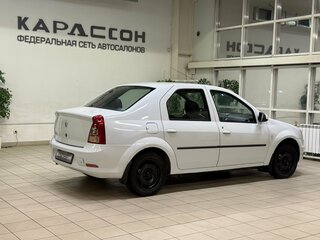 2013 Renault Logan I Рестайлинг, белый, 380000 рублей, вид 2