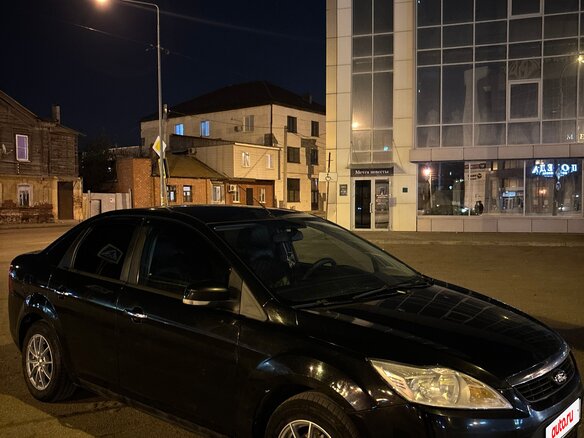 2011 Ford Focus II Рестайлинг, чёрный, 380000 рублей - вид 1