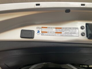 2017 Toyota RAV4 IV (XA40) Рестайлинг, серебристый, 3000000 рублей, вид 5