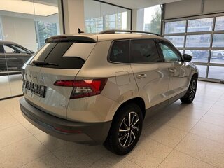 2020 Skoda Karoq DSG6 I, коричневый, 2550000 рублей, вид 4