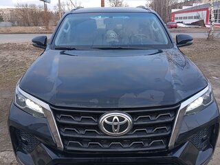 2020 Toyota Fortuner II Рестайлинг, чёрный, 4050000 рублей, вид 1