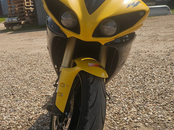 2009 Yamaha YZF-R1, жёлтый, 900000 рублей - вид 3