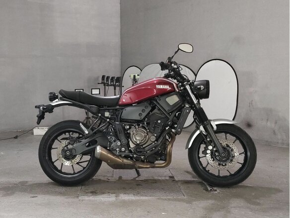 2018 Yamaha XSR700, пурпурный, 640000 рублей
