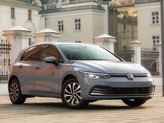 2023 Volkswagen Golf VIII, серый, 1890000 рублей, вид 3