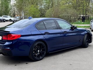 2018 BMW 5 серии 520d xDrive VII (G30/G31/G38), синий, 2468000 рублей, вид 4