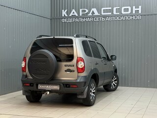 2020 Lada (ВАЗ) Niva Off-road, серый, 650000 рублей, вид 2