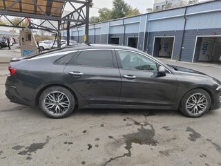 2021 Kia K5 III, серый, 1820000 рублей, вид 2