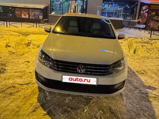 2018 Volkswagen Polo V Рестайлинг, белый, 600000 рублей, вид 2
