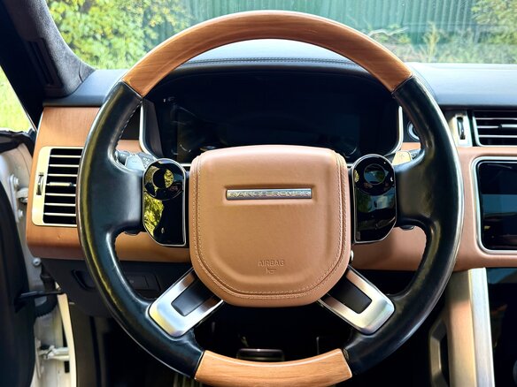 2019 Land Rover Range Rover IV Рестайлинг, белый, 7700000 рублей - вид 14
