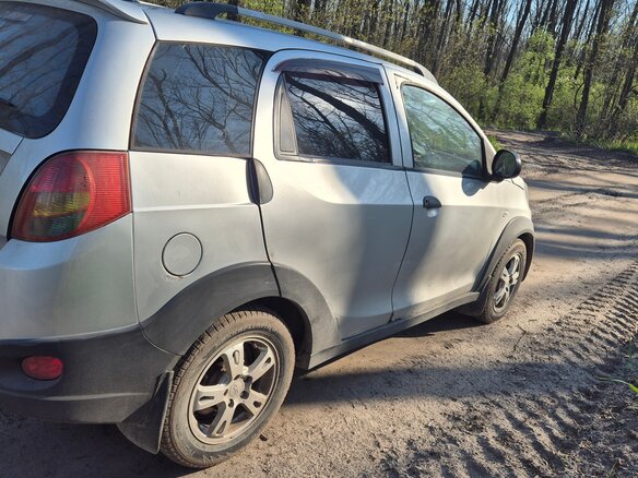 2011 Chery IndiS (S18D) I, серебристый - вид 3