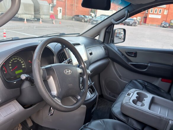2008 Hyundai Grand Starex I, чёрный, 635000 рублей - вид 6