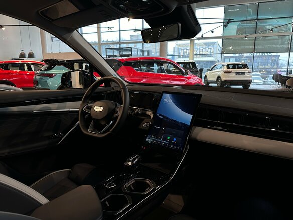 2026 Geely Atlas II, чёрный - вид 13